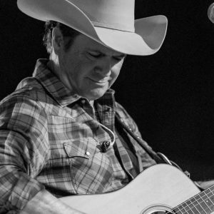 Tracy Byrd @ The Roundup Music Venue